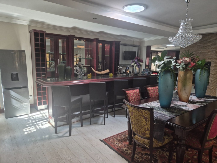 5 Bedroom Property for Sale in Heuwelsig Free State